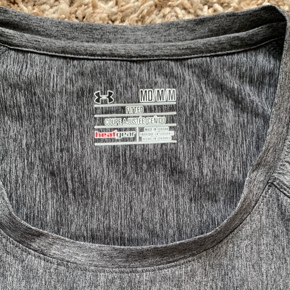 Under Armour Women's Dark Gray Heather Long Sleeve HeatGear Crew Performance Tee - Picture 2 of 8